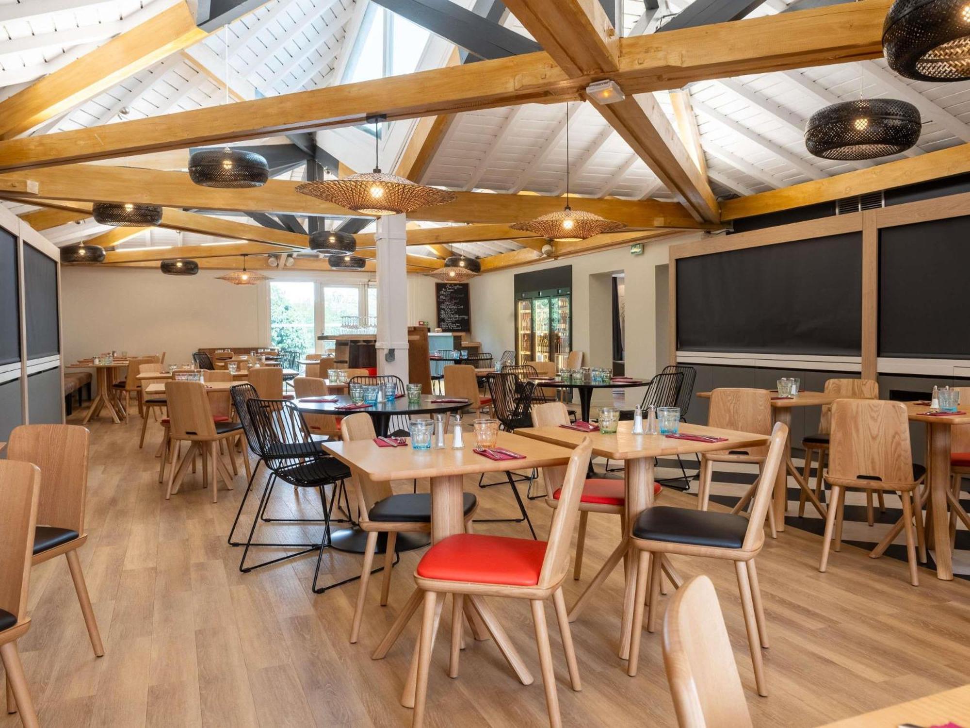 Ibis Lyon Est Bron Hotel Kültér fotó